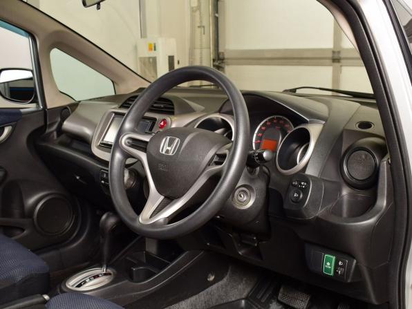 Honda Fit II с пробегом 2011 года, цена 815 999 рублей, 108874 км, хэтчбек, Автокод Объявления
