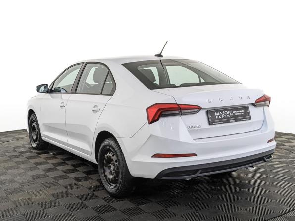 Skoda Rapid II с пробегом 2021 года, цена 1 360 000 рублей, 118485 км, лифтбек, Автокод Объявления