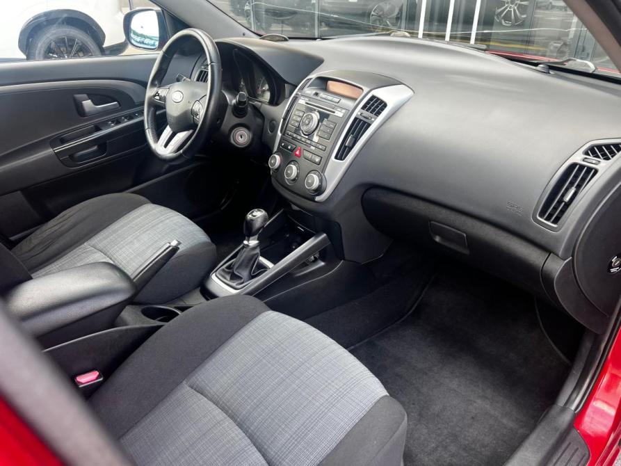 Kia Ceed I Рестайлинг Воронеж  - изображение 9