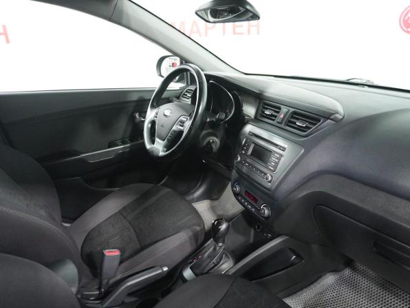 Kia Rio III Рестайлинг с пробегом 2015 года, цена 1 148 000 рублей, 111803 км, хэтчбек, Автокод Объявления