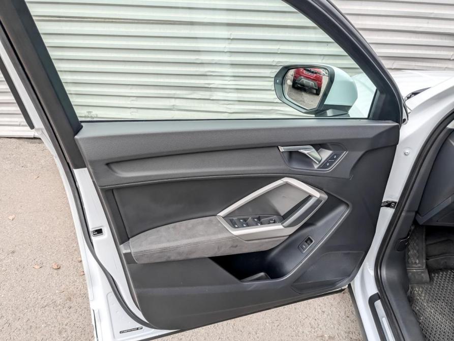 Audi Q3 II (F3) Москва  - изображение 19