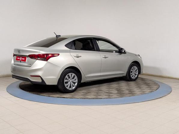 Hyundai Solaris II с пробегом 2018 года, цена 1 224 900 рублей, 177900 км, седан, Автокод Объявления