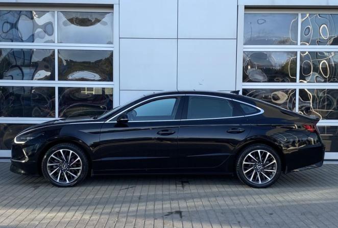 Hyundai Sonata VIII (DN8) с пробегом 2021 года, цена 2 620 000 рублей, 77252 км, седан, Автокод Объявления