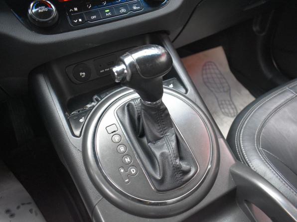 Kia Sportage III с пробегом 2010 года, цена 919 000 рублей, 195000 км, внедорожник, Автокод Объявления