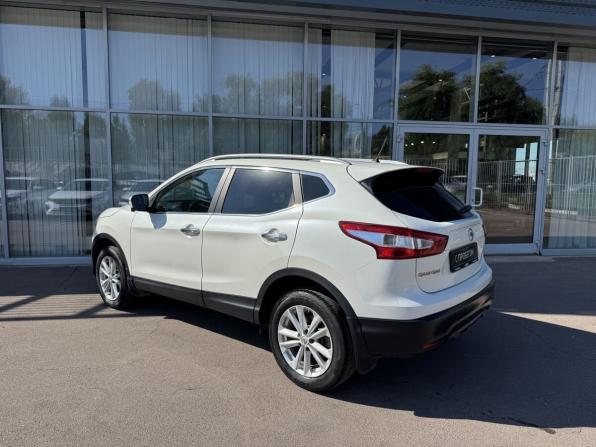 Nissan Qashqai II с пробегом 2015 года, цена 1 585 000 рублей, 133504 км, внедорожник, Автокод Объявления