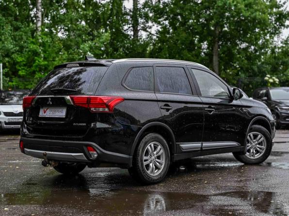 Mitsubishi Outlander III Рестайлинг 3 с пробегом 2018 года, цена 1 965 000 рублей, 100777 км, внедорожник, Автокод Объявления
