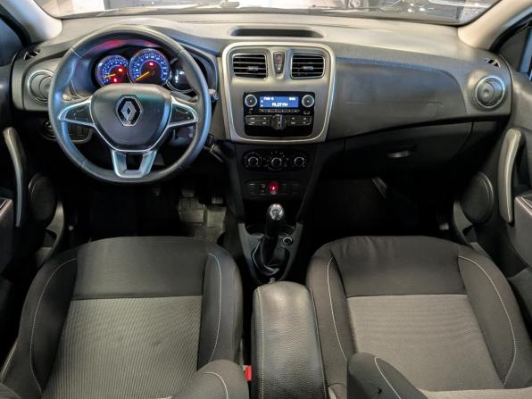 Renault Sandero II Рестайлинг с пробегом 2019 года, цена 999 000 рублей, 104000 км, хэтчбек, Автокод Объявления