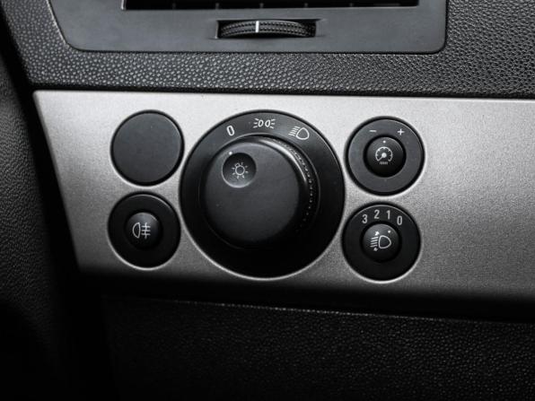 Opel Astra H Рестайлинг с пробегом 2008 года, цена 579 000 рублей, 190377 км, седан, Автокод Объявления