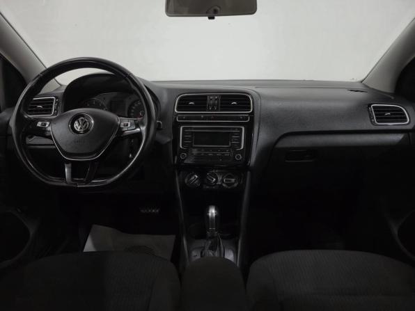 Volkswagen Polo V Рестайлинг с пробегом 2018 года, цена 1 130 000 рублей, 158064 км, седан, Автокод Объявления