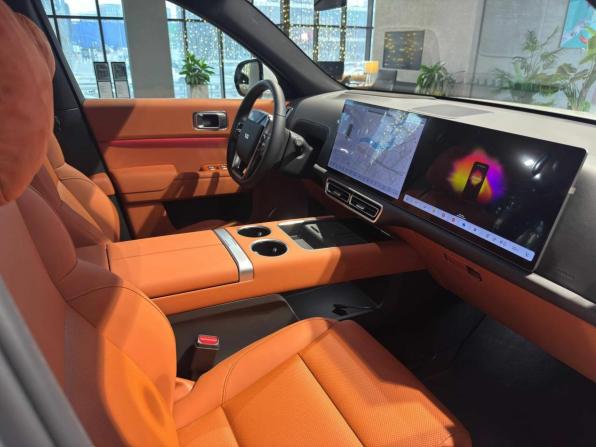 Новый Li Auto (Lixiang) L7 I Рестайлинг 2025 года, цена 9 200 000 рублей, внедорожник, Автокод Объявления