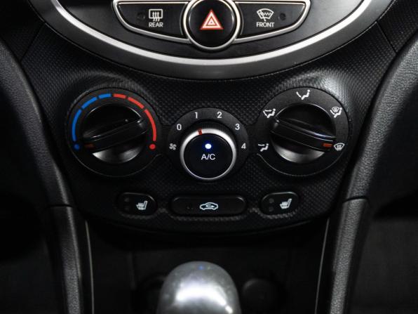 Hyundai Solaris I с пробегом 2013 года, цена 749 000 рублей, 208161 км, седан, Автокод Объявления