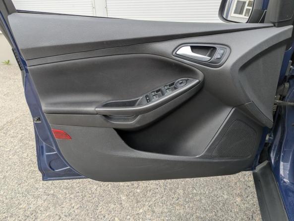 Ford Focus III Рестайлинг с пробегом 2017 года, цена 887 000 рублей, 172237 км, хэтчбек, Автокод Объявления