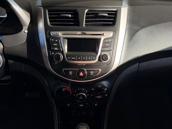 Hyundai Solaris I с пробегом 2014 года, цена 1 029 000 рублей, 220000 км, хэтчбек, Автокод Объявления