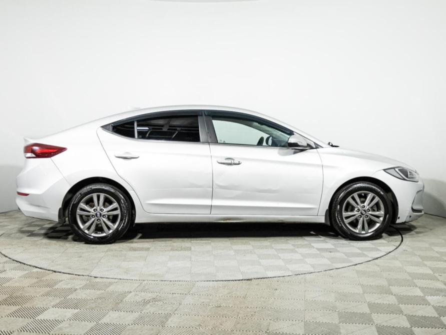 Hyundai Elantra VI (AD) Санкт-Петербург  - изображение 4