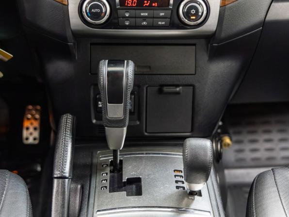 Mitsubishi Pajero IV с пробегом 2011 года, цена 2 390 000 рублей, 141002 км, внедорожник, Автокод Объявления