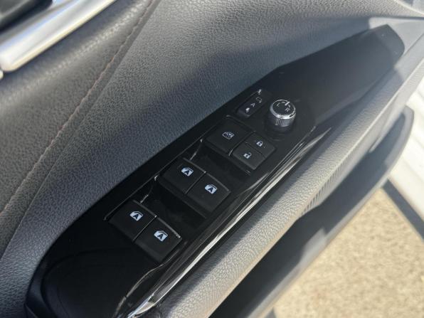 Toyota Camry VIII (XV70) с пробегом 2019 года, цена 2 750 000 рублей, 211085 км, седан, Автокод Объявления