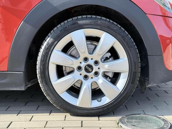 Mini Hatch III (F55/F56) Рестайлинг с пробегом 2021 года, цена 2 490 000 рублей, 22443 км, хэтчбек, Автокод Объявления