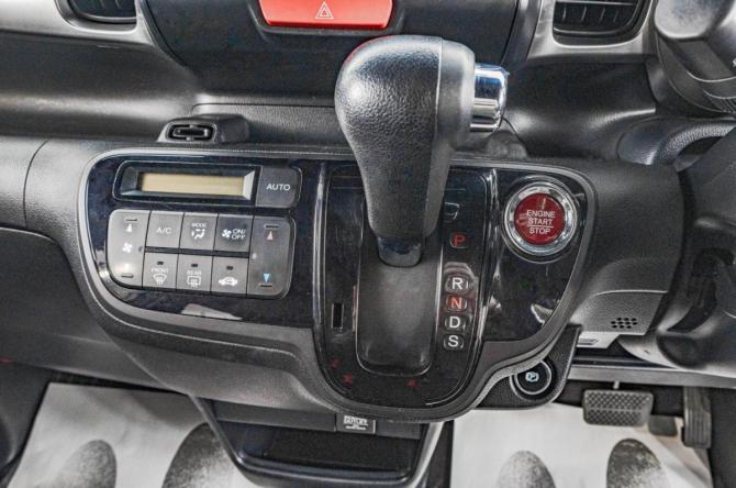 Honda N-BOX Slash I с пробегом 2015 года, цена 1 199 000 рублей, 98500 км, хэтчбек, Автокод Объявления