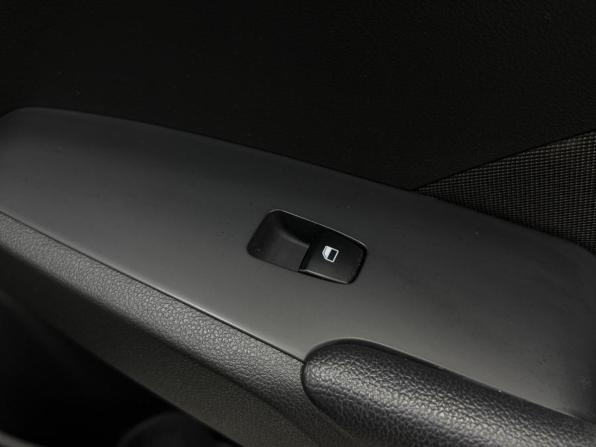 Hyundai Solaris II Рестайлинг с пробегом 2021 года, цена 1 350 000 рублей, 103050 км, седан, Автокод Объявления