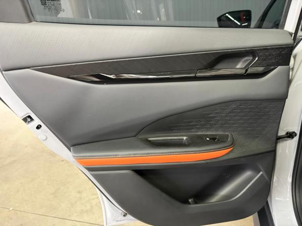 Changan UNI-V I с пробегом 2024 года, цена 2 477 000 рублей, 9044 км, лифтбек, Автокод Объявления