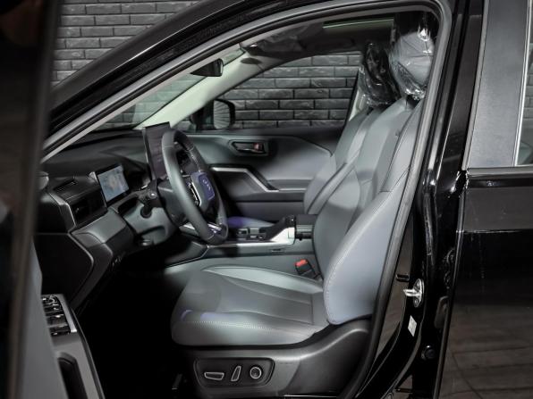 Toyota RAV4 VI (XA60) с пробегом 2026 года, цена 4 325 000 рублей, 35 км, внедорожник, Автокод Объявления