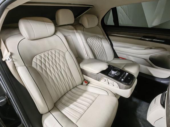 Genesis G90 I Рестайлинг с пробегом 2021 года, цена 2 949 000 рублей, 102051 км, седан, Автокод Объявления