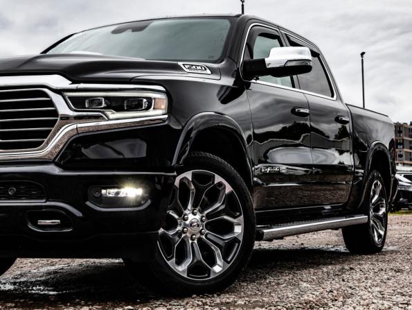 Ram 1500 V с пробегом 2022 года, цена 6 920 100 рублей, 67253 км, offers.body_type.unknown, Автокод Объявления