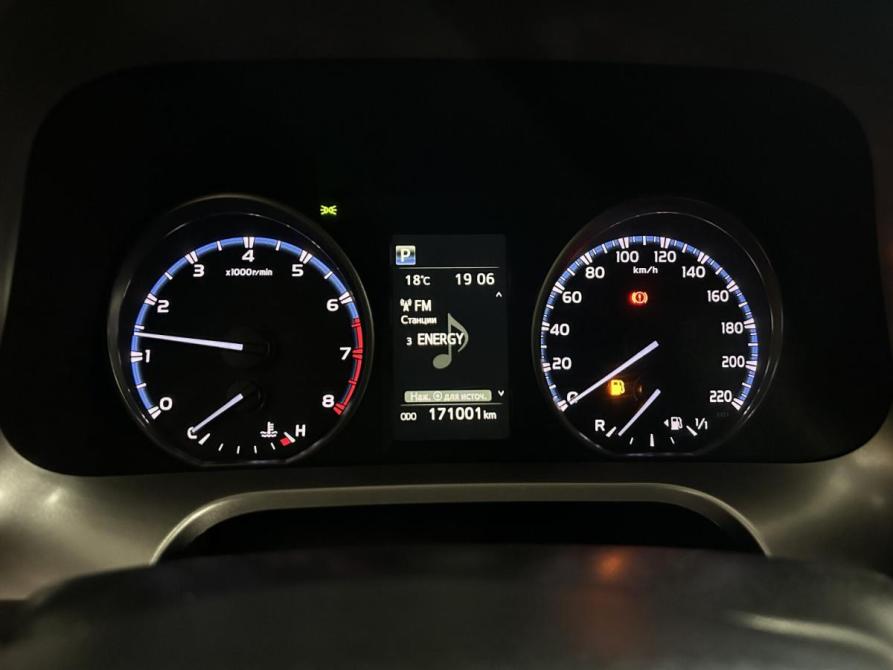 Toyota RAV4 IV (XA40) Рестайлинг Казань  - изображение 16