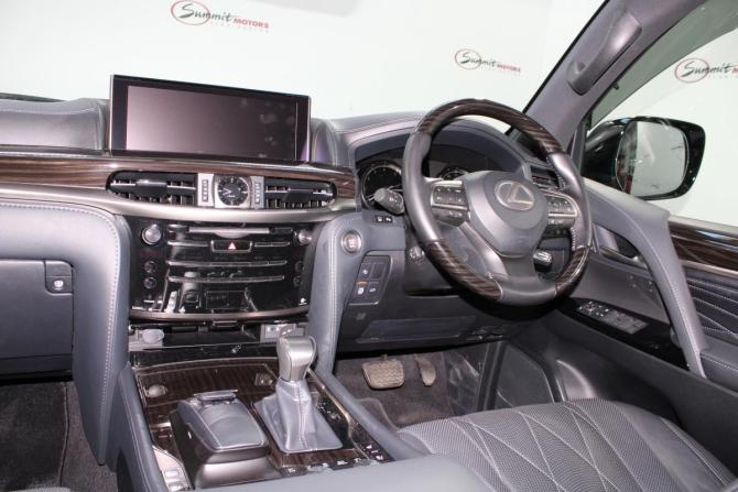 Lexus LX III Рестайлинг 2 с пробегом 2021 года, цена 12 700 000 рублей, 31000 км, внедорожник, Автокод Объявления