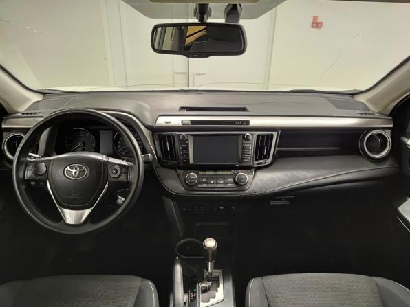 Toyota RAV4 IV (XA40) Рестайлинг с пробегом 2017 года, цена 1 851 000 рублей, 206062 км, внедорожник, Автокод Объявления