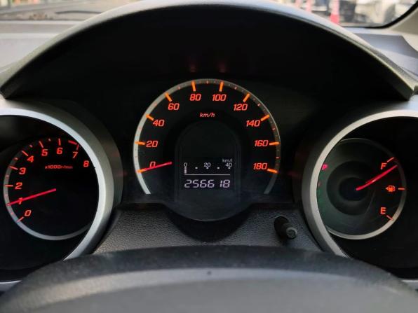 Honda Fit II с пробегом 2009 года, цена 470 000 рублей, 256618 км, хэтчбек, Автокод Объявления