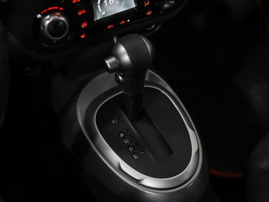 Nissan Juke I Санкт-Петербург  - изображение 17
