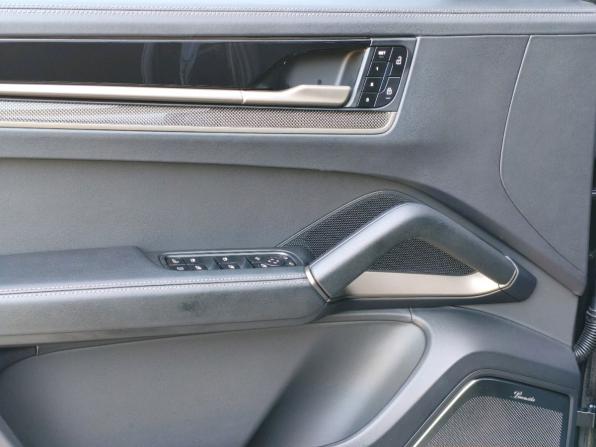 Porsche Cayenne III Рестайлинг с пробегом 2025 года, цена 22 500 000 рублей, 11869 км, внедорожник, Автокод Объявления