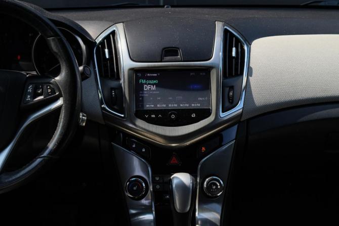 Chevrolet Cruze I Рестайлинг с пробегом 2015 года, цена 770 000 рублей, 123803 км, седан, Автокод Объявления