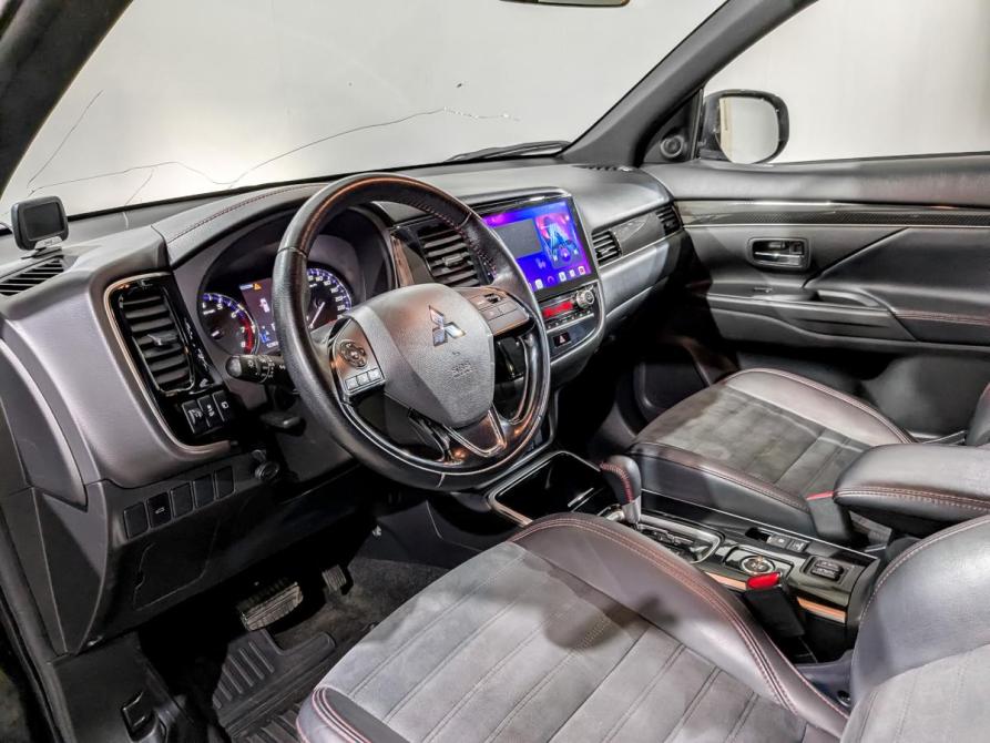 Mitsubishi Outlander III Рестайлинг 3 Химки  - изображение 15