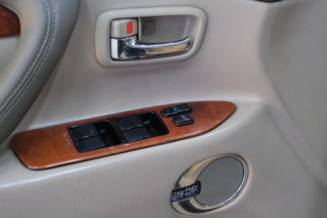 Lexus LX II с пробегом 2001 года, цена 1 899 000 рублей, 330000 км, внедорожник, Автокод Объявления