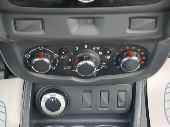 Renault Duster I Рестайлинг с пробегом 2018 года, цена 1 298 000 рублей, 101532 км, внедорожник, Автокод Объявления