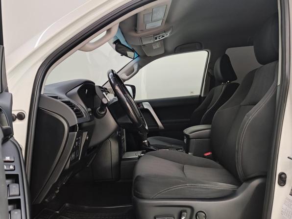Toyota Land Cruiser Prado 150 Series Рестайлинг 3 с пробегом 2020 года, цена 4 950 000 рублей, 208856 км, внедорожник, Автокод Объявления