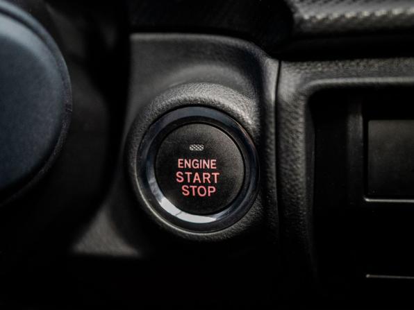Subaru Impreza V с пробегом 2019 года, цена 1 375 000 рублей, 103554 км, хэтчбек, Автокод Объявления