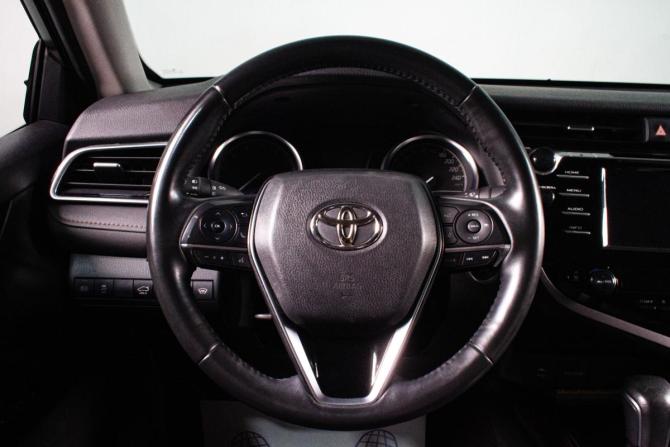 Toyota Camry VIII (XV70) с пробегом 2019 года, цена 3 099 000 рублей, 67356 км, седан, Автокод Объявления