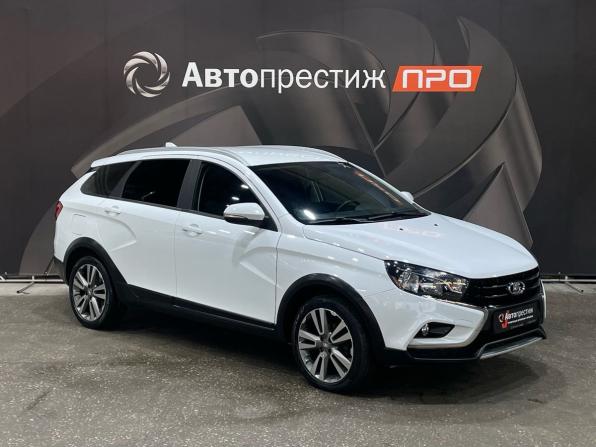 Lada (ВАЗ) Vesta I с пробегом 2021 года, цена 1 388 000 рублей, 42238 км, универсал, Автокод Объявления