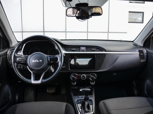 Kia Rio IV Рестайлинг с пробегом 2021 года, цена 1 815 000 рублей, 42577 км, хэтчбек, Автокод Объявления