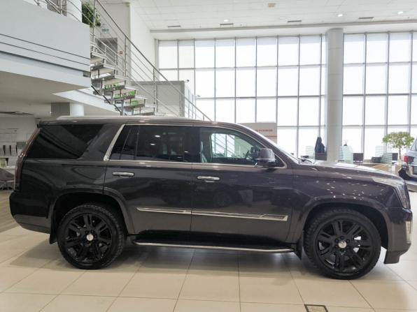 Cadillac Escalade IV с пробегом 2015 года, цена 3 950 000 рублей, 156868 км, внедорожник, Автокод Объявления