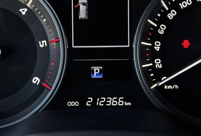 Toyota Land Cruiser 200 Series Рестайлинг 2 с пробегом 2018 года, цена 6 300 000 рублей, 212365 км, внедорожник, Автокод Объявления