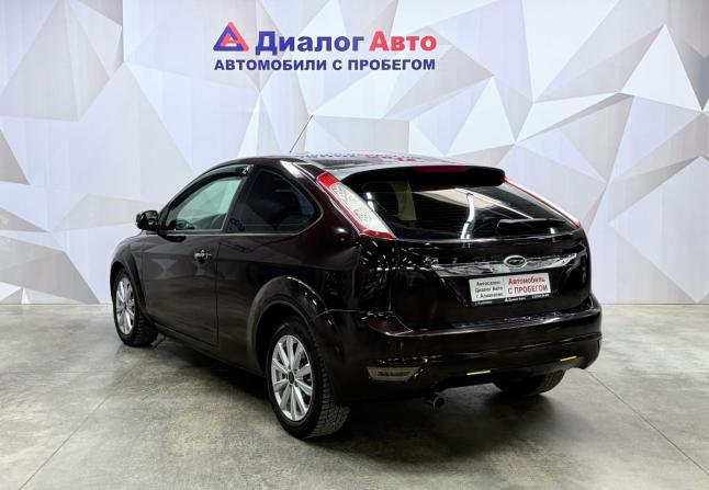 Ford Focus II Рестайлинг с пробегом 2010 года, цена 450 000 рублей, 376704 км, хэтчбек, Автокод Объявления