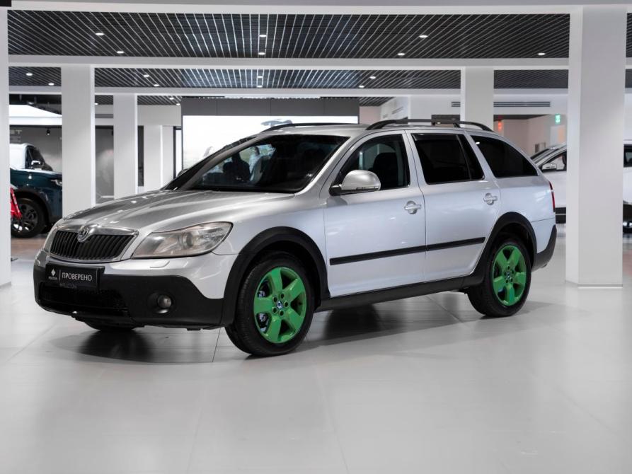 Skoda Octavia II (A5) Рестайлинг Москва  - изображение 1