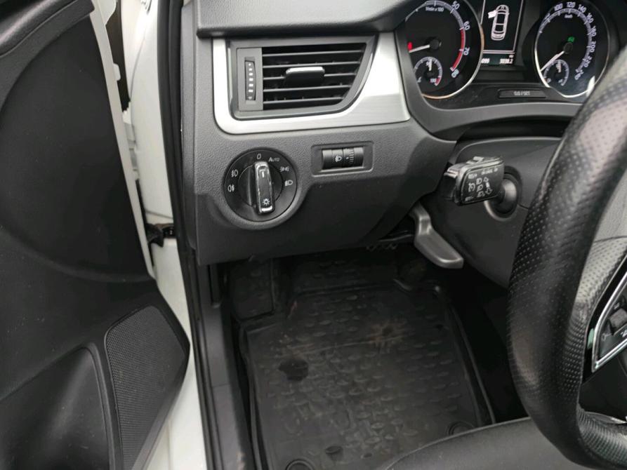Skoda Rapid I Рестайлинг Москва  - изображение 4