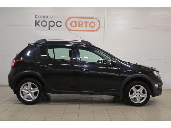 Renault Sandero II с пробегом 2016 года, цена 716 200 рублей, 155373 км, хэтчбек, Автокод Объявления
