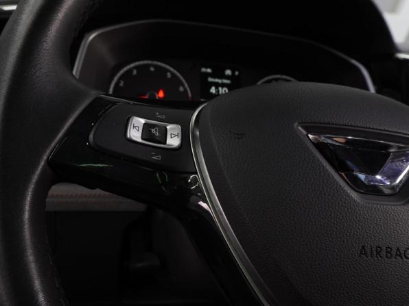 Jetta VS7 I Рестайлинг 1 с пробегом 2022 года, цена 2 226 000 рублей, 55930 км, внедорожник, Автокод Объявления