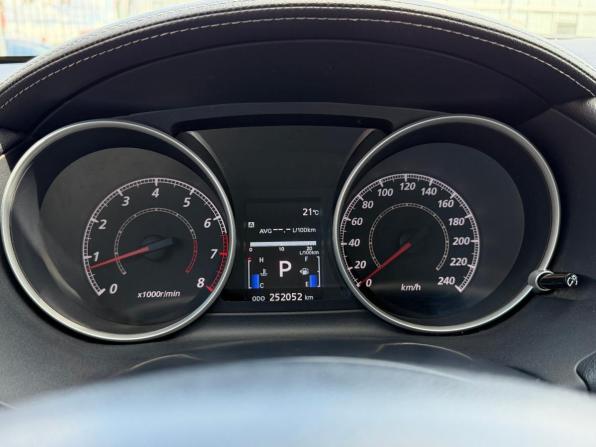 Mitsubishi Outlander II Рестайлинг с пробегом 2010 года, цена 950 000 рублей, 252000 км, внедорожник, Автокод Объявления